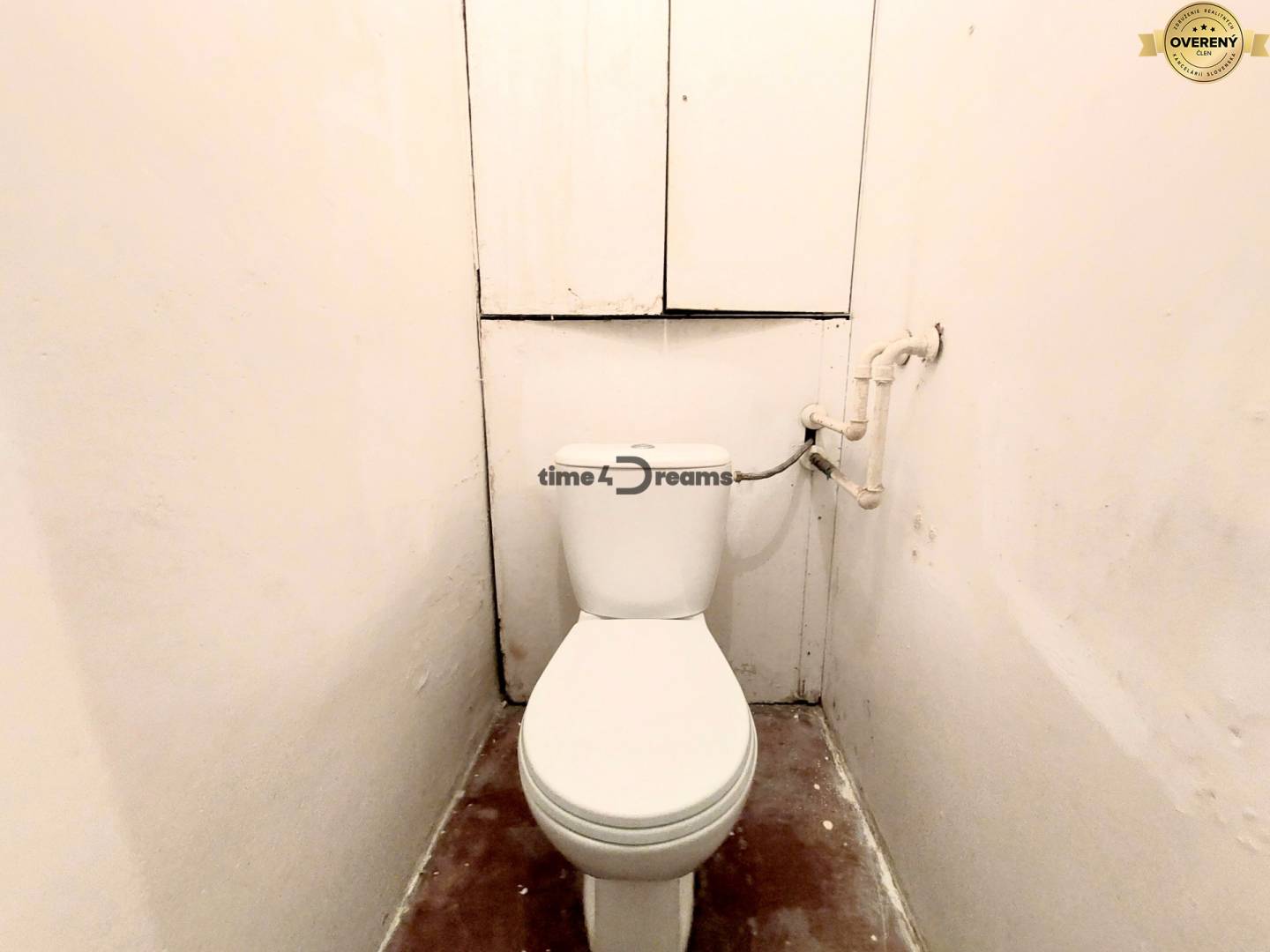 NA PREDAJ 4i byt v Dúbravách- časť Želobudza