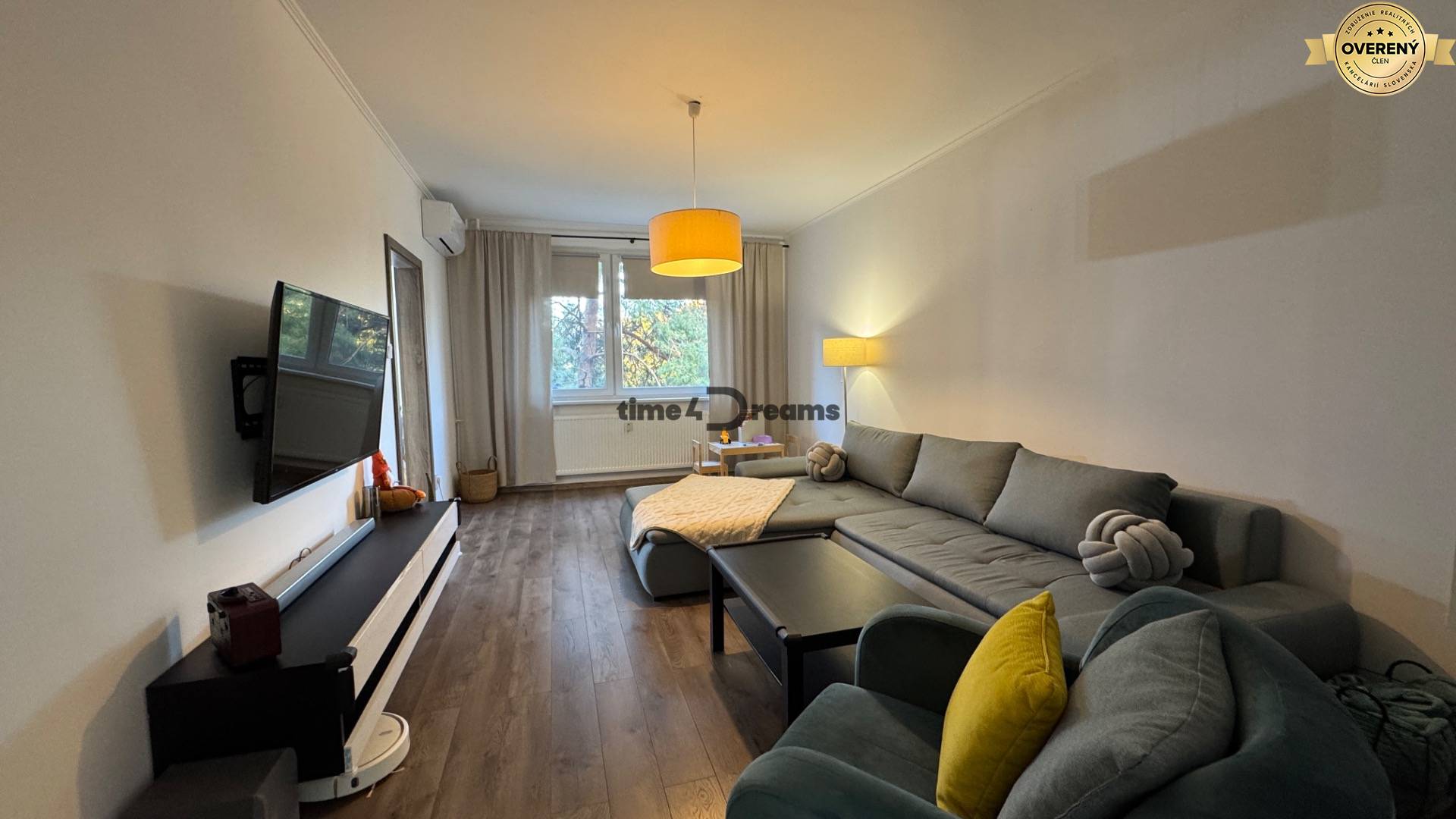 NA PREDAJ krásny 3 a pól izbový byt Nitra - Klokočina