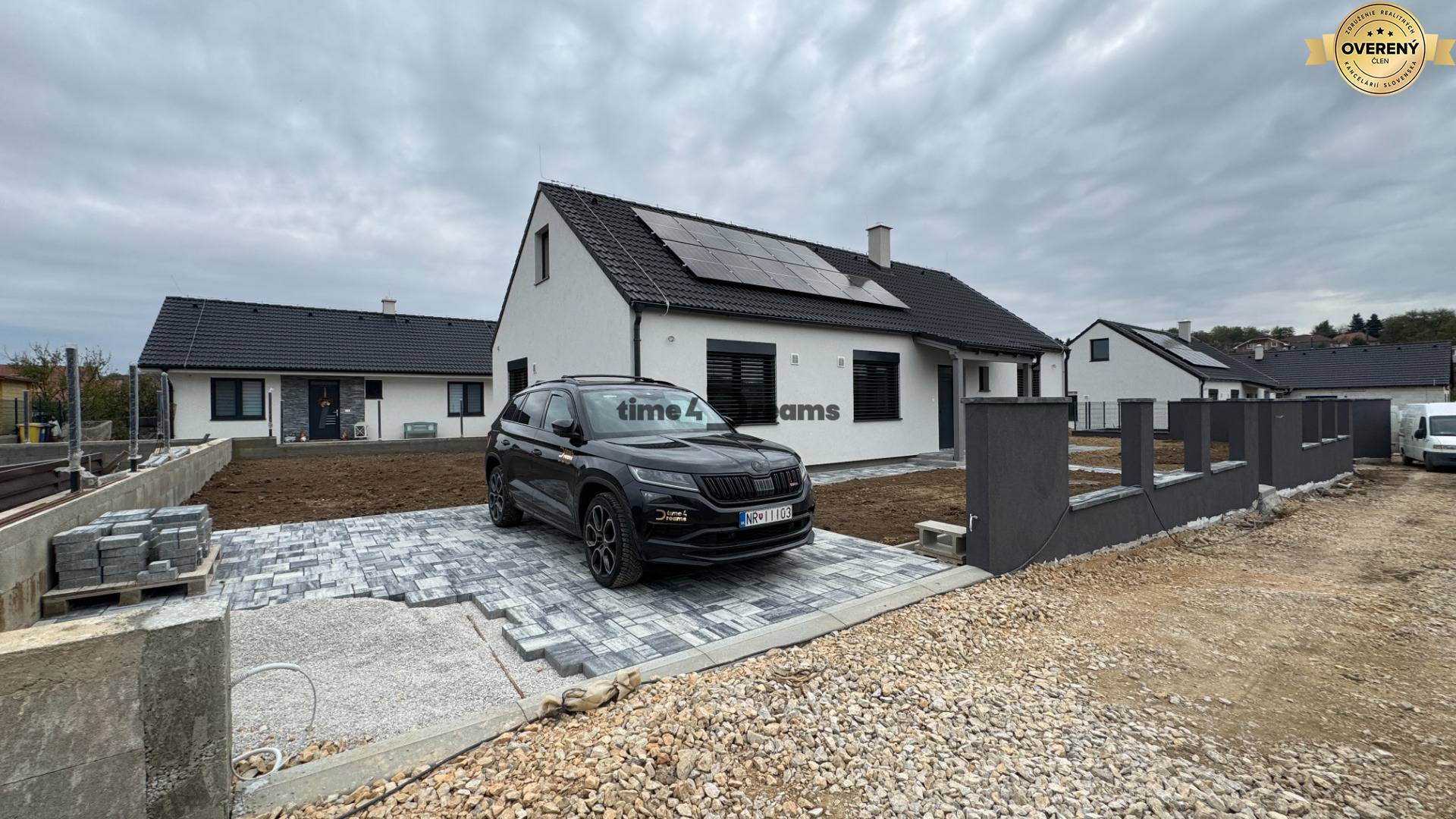 NA PREDAJ - Rodinné domy v Jarku, 4 izb. bungalovy