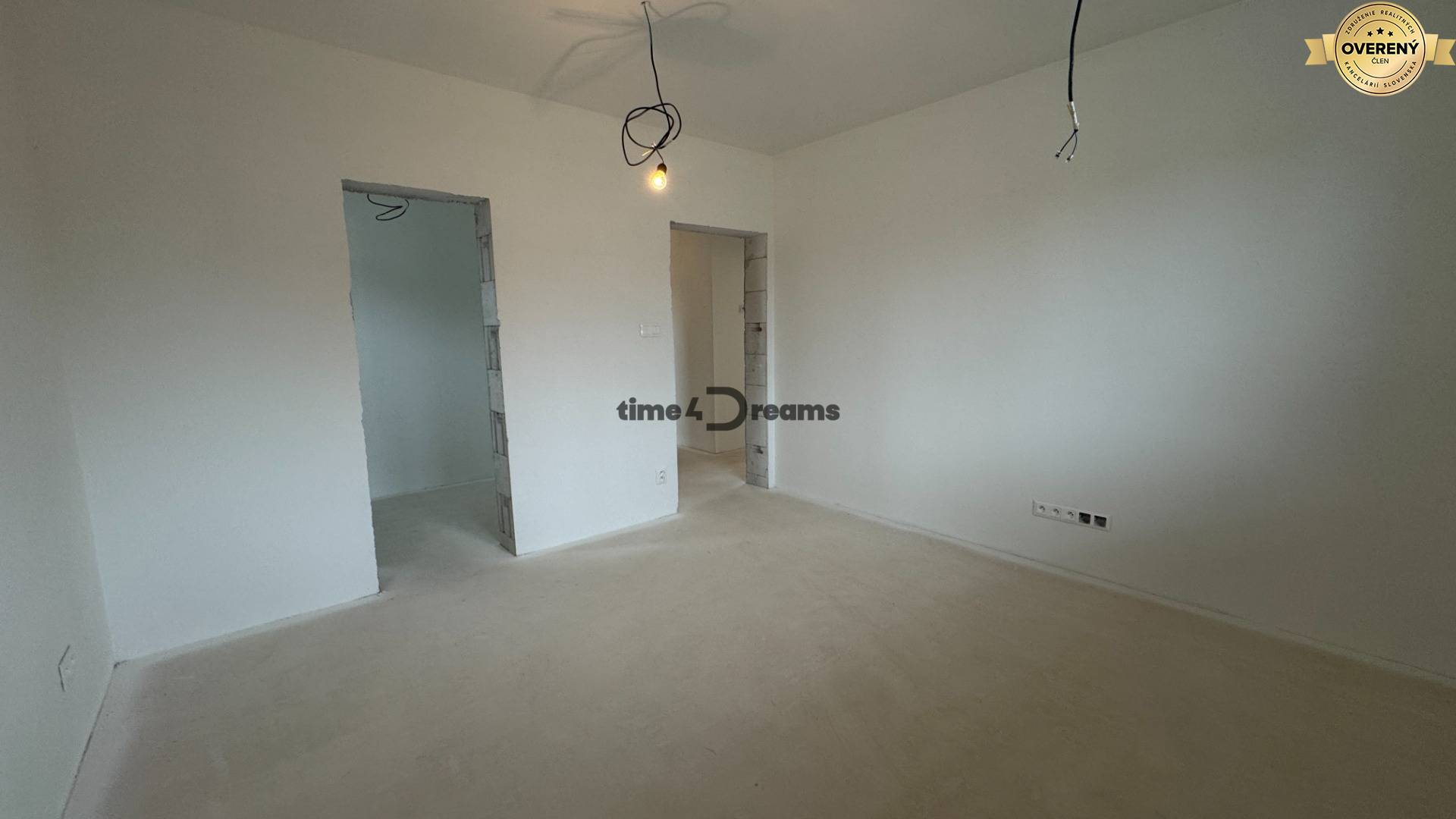 NA PREDAJ - Rodinné domy v Jarku, 4 izb. bungalovy