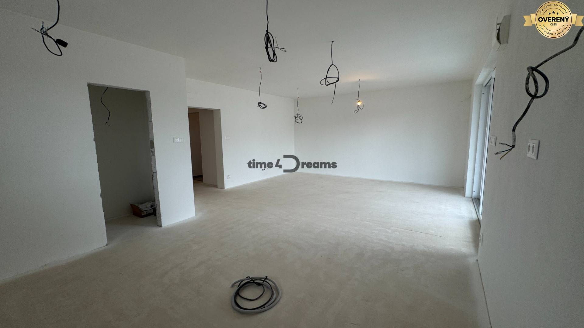 NA PREDAJ - Rodinné domy v Jarku, 4 izb. bungalovy