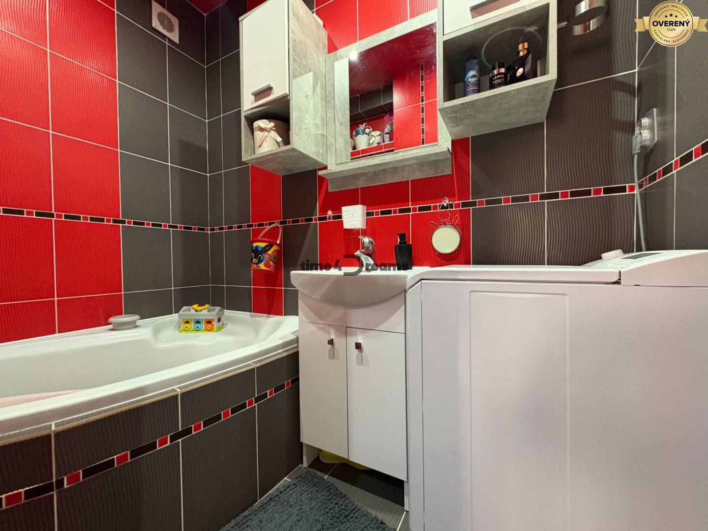 Na predaj: Investičný 3 izb.byt + murovaná PIVNICA