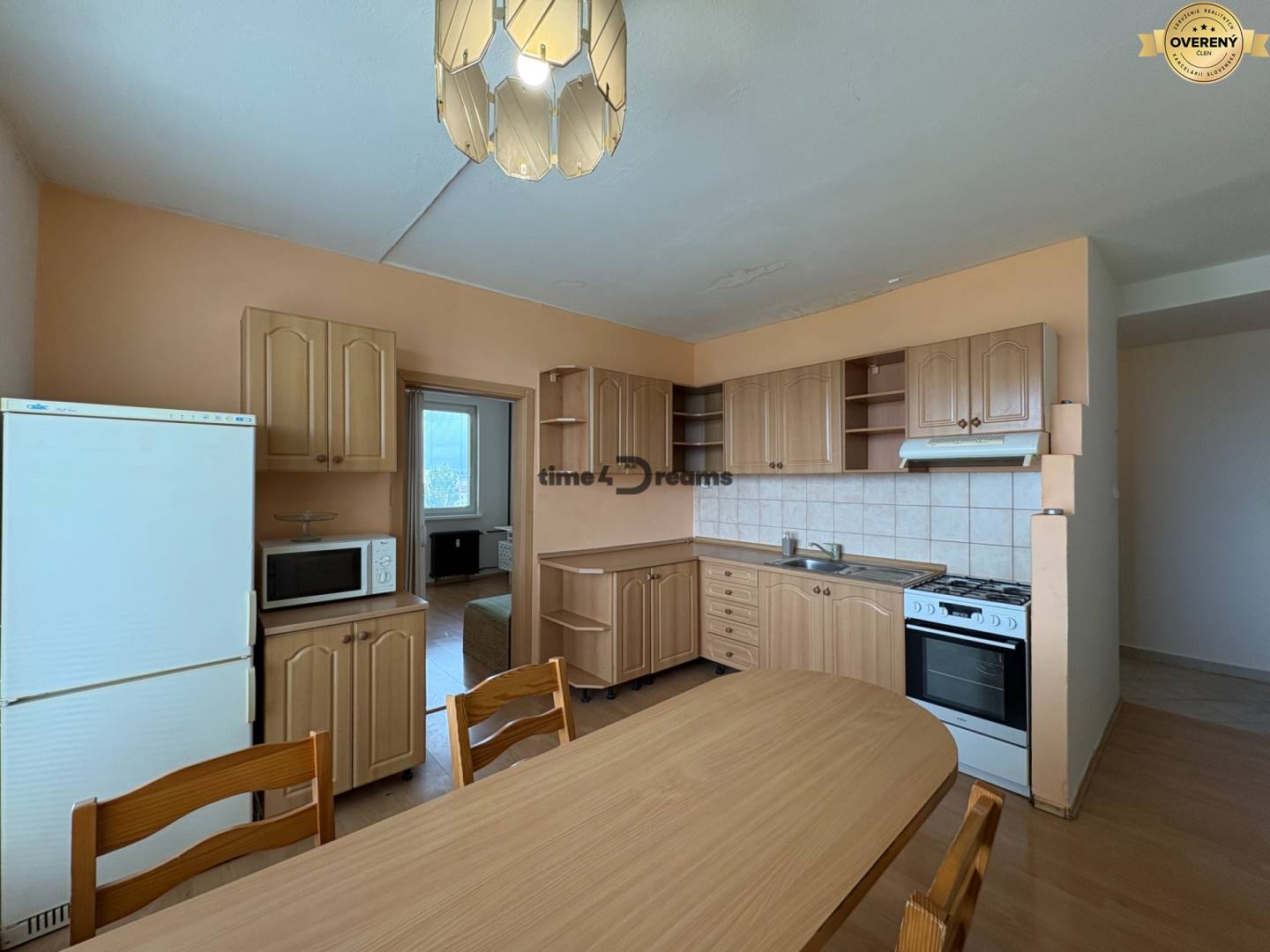 Na predaj: 3 izb.byt + 2x balkon + kumbál