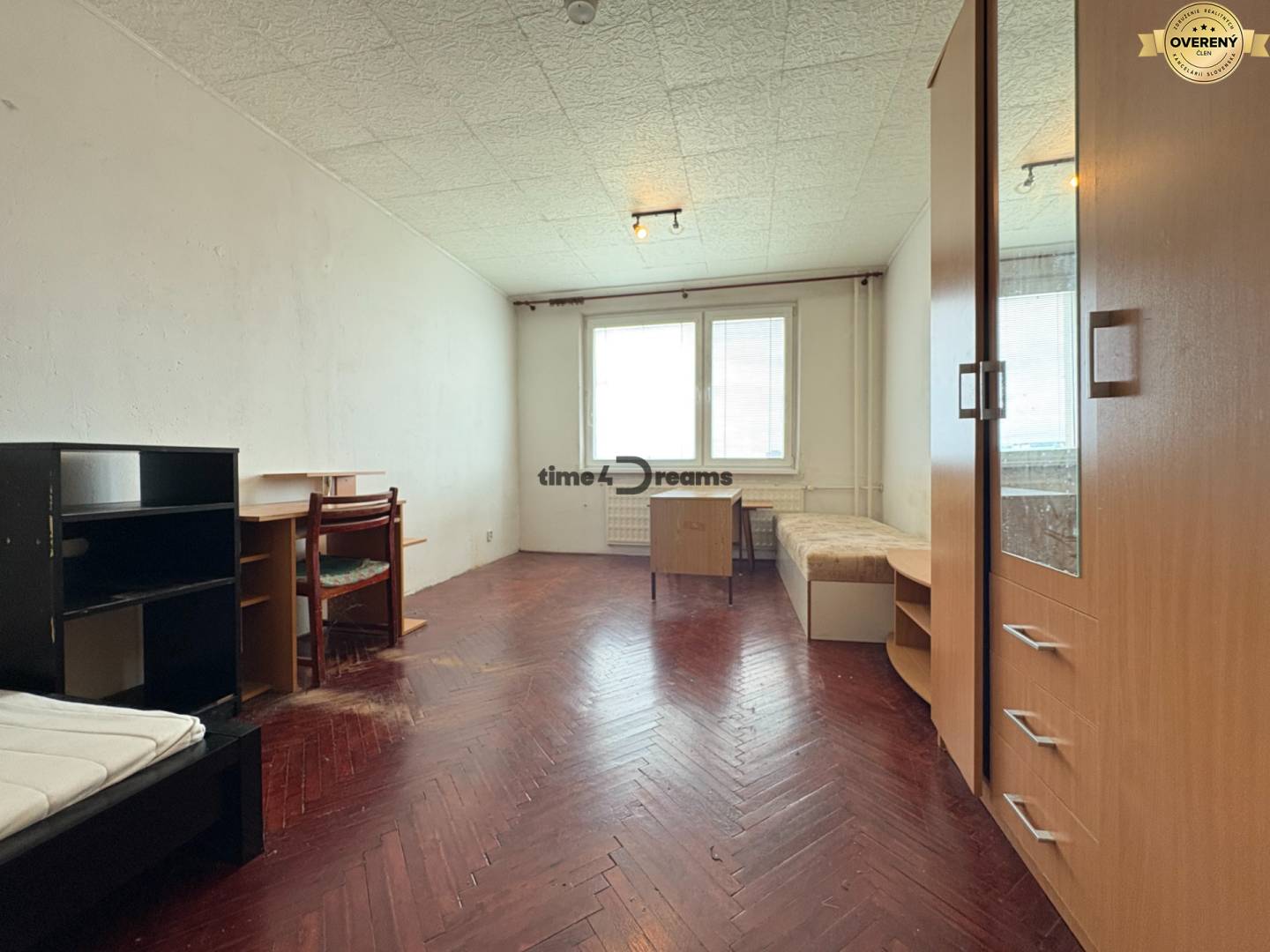 Na predaj: 3 izb.byt v CENTRE mesta + ŠATNIK + PIVNICA