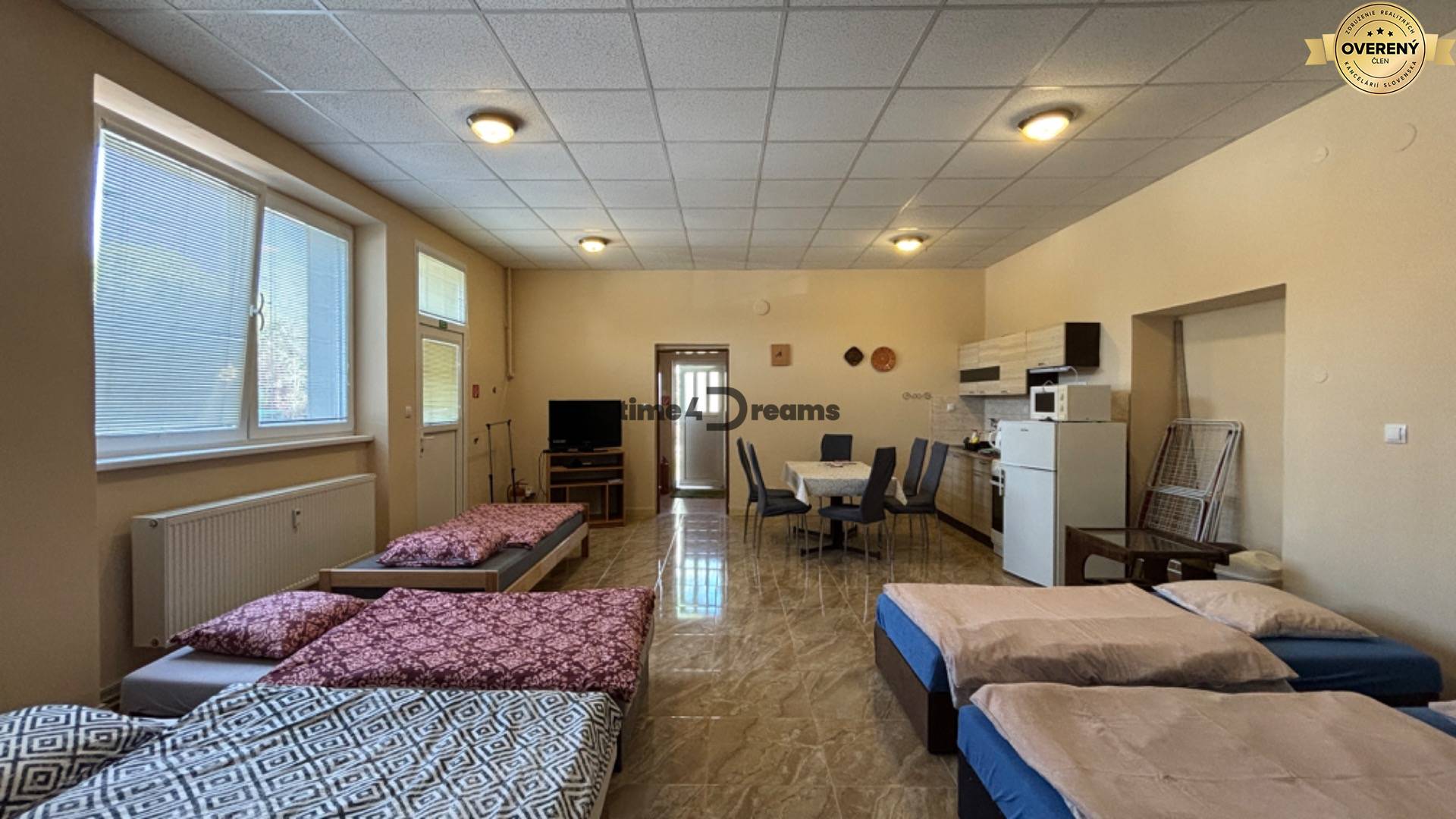 NA PREDAJ Ubytovňa v obci Bílkové Humence