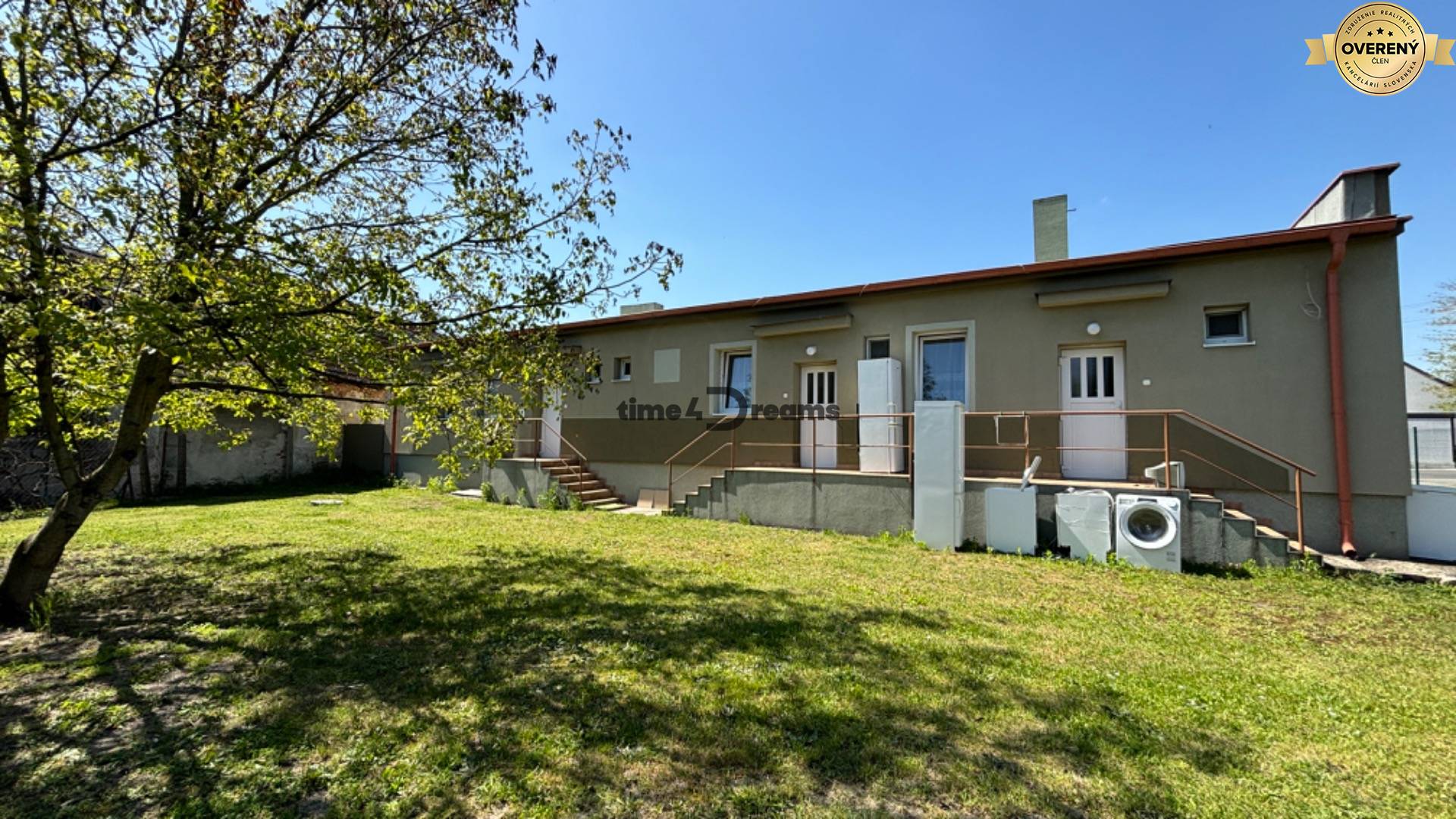 NA PREDAJ Ubytovňa v obci Bílkové Humence