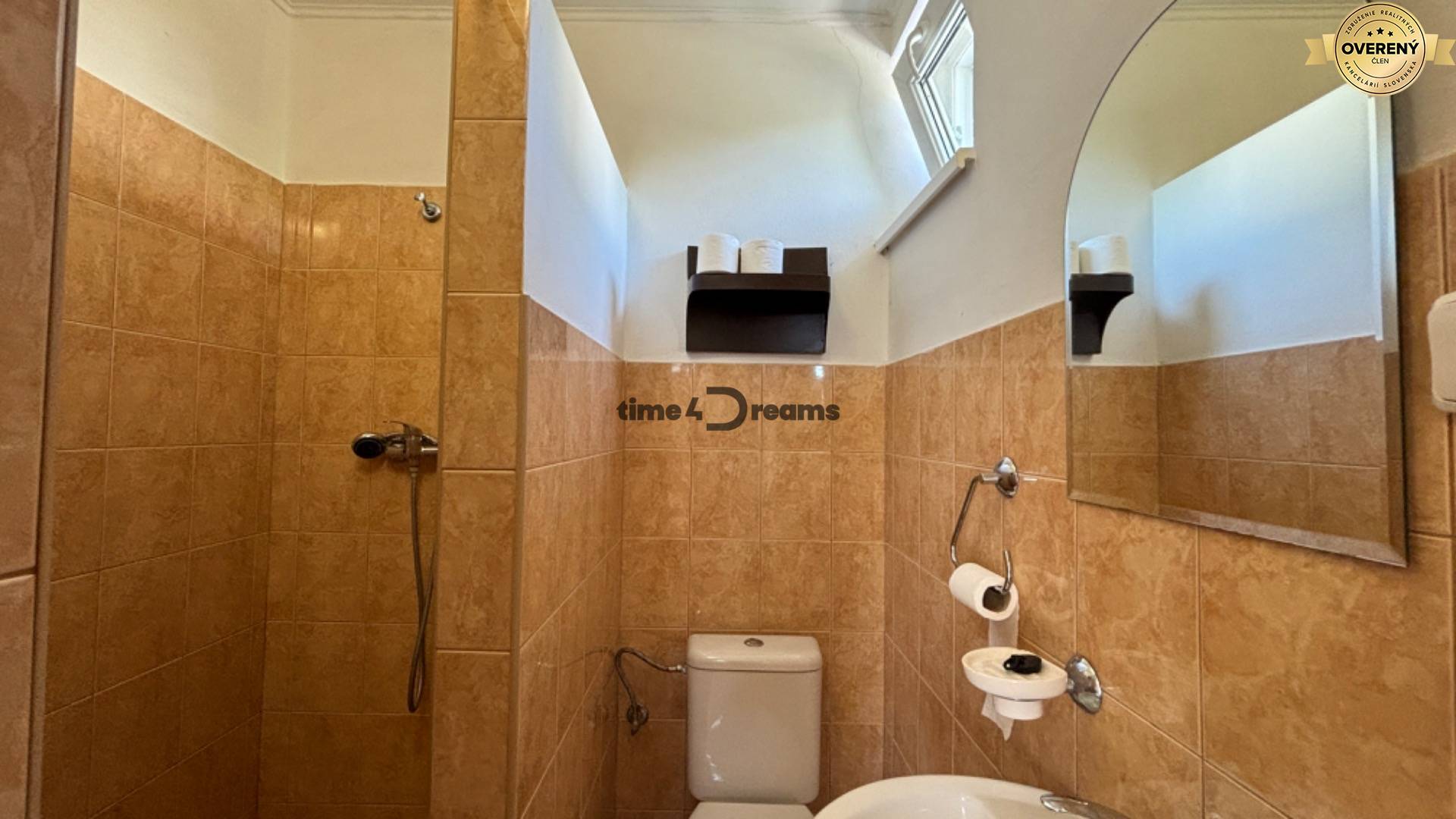 NA PREDAJ Ubytovňa v obci Bílkové Humence