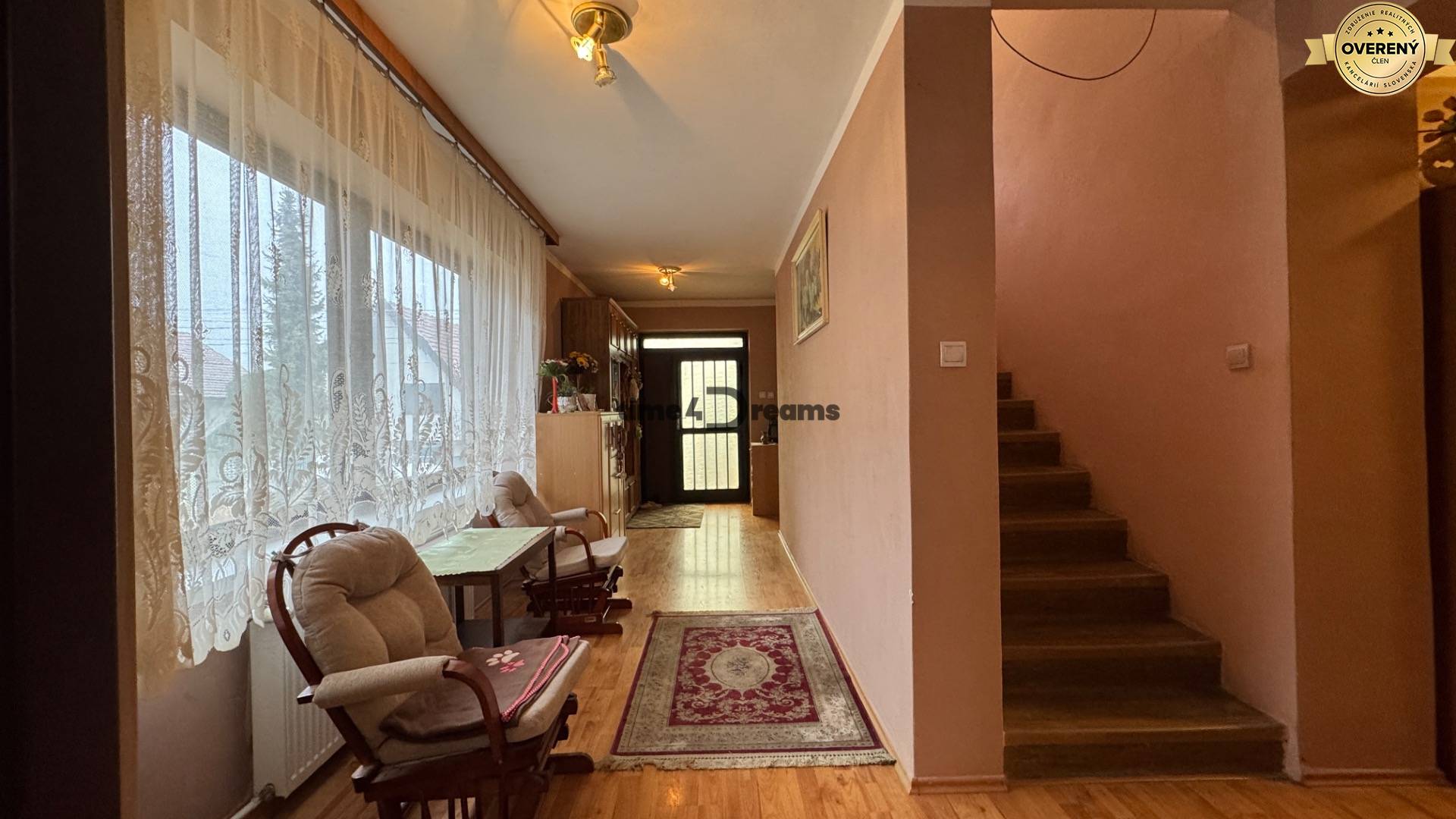 NA PREDAJ veľký rodinný dom v obci Pusté Úľany Sládkovičovo