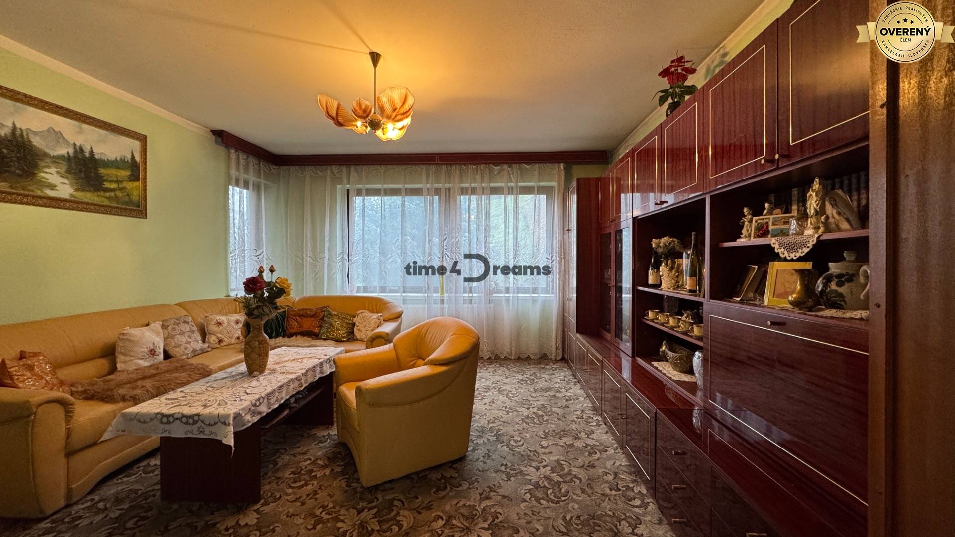 NA PREDAJ veľký rodinný dom v obci Pusté Úľany Sládkovičovo