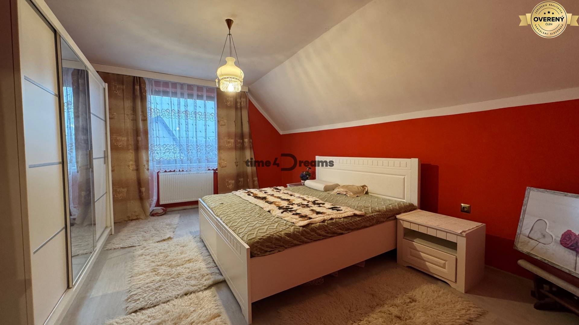 NA PREDAJ veľký rodinný dom v obci Pusté Úľany Sládkovičovo