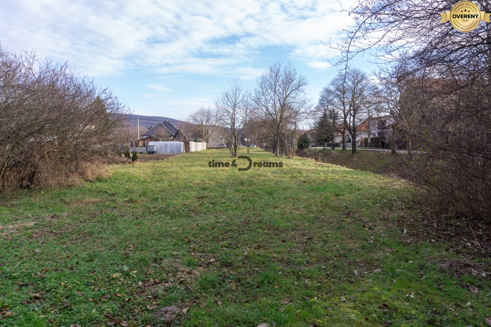 NA PREDAJ pozemky na výstavbu