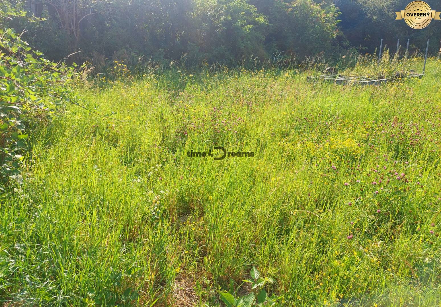 NA PREDAJ super cena pozemok v obci Hrochoť okr.BB