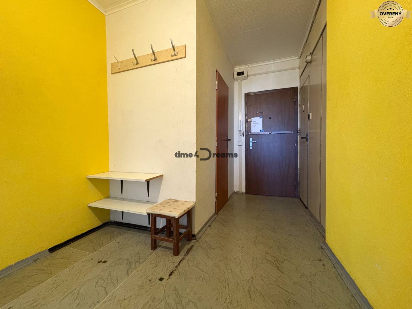 Na predaj: 3 izb.byt v CENTRE mesta + ŠATNIK + PIVNICA