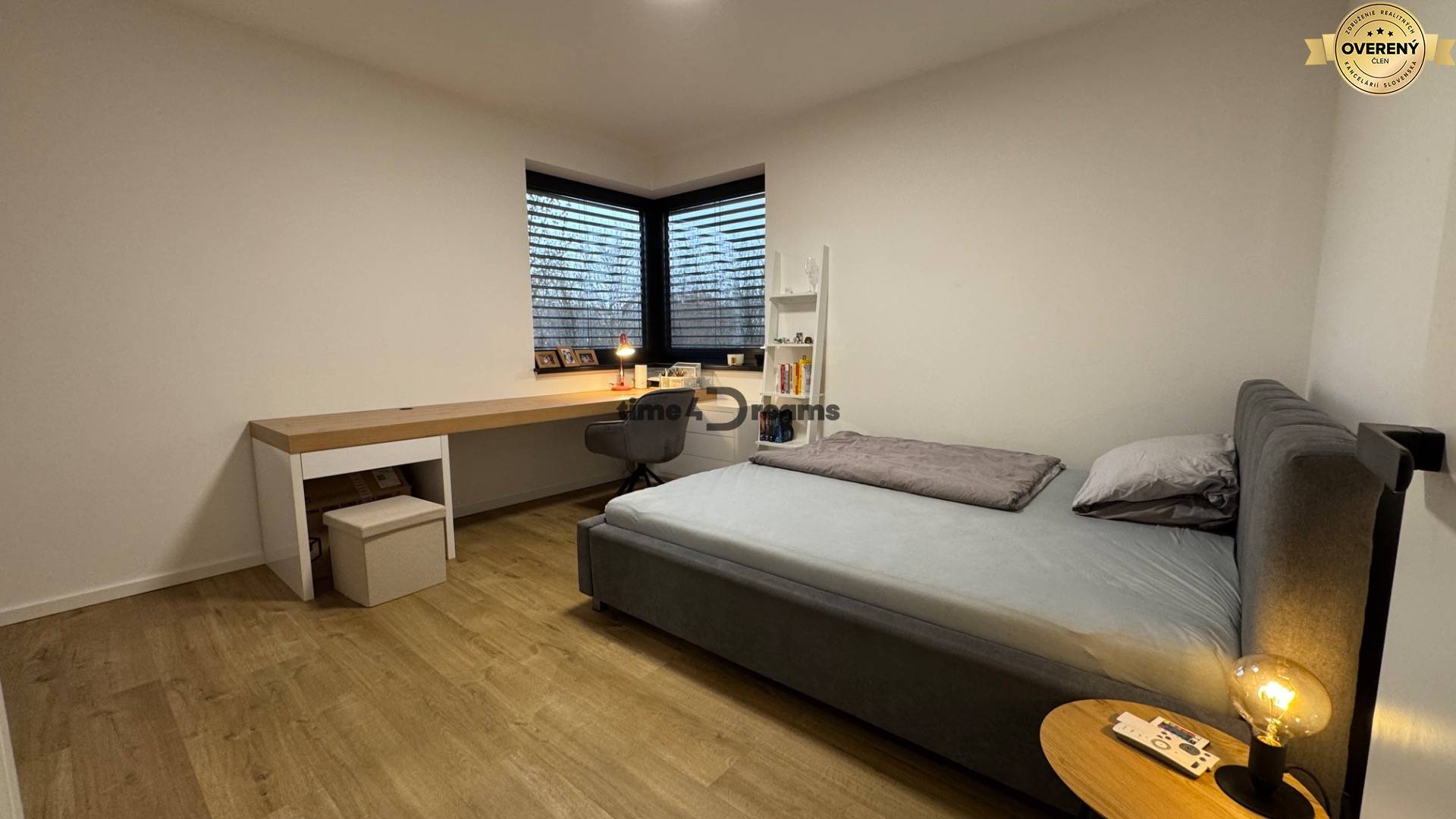 NA PREDAJ Nadštandardný rodinný dom v obci Pohranice NITRA