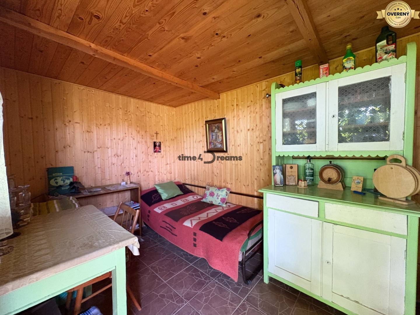 Na predaj: Ovocná záhrada v Leviciach