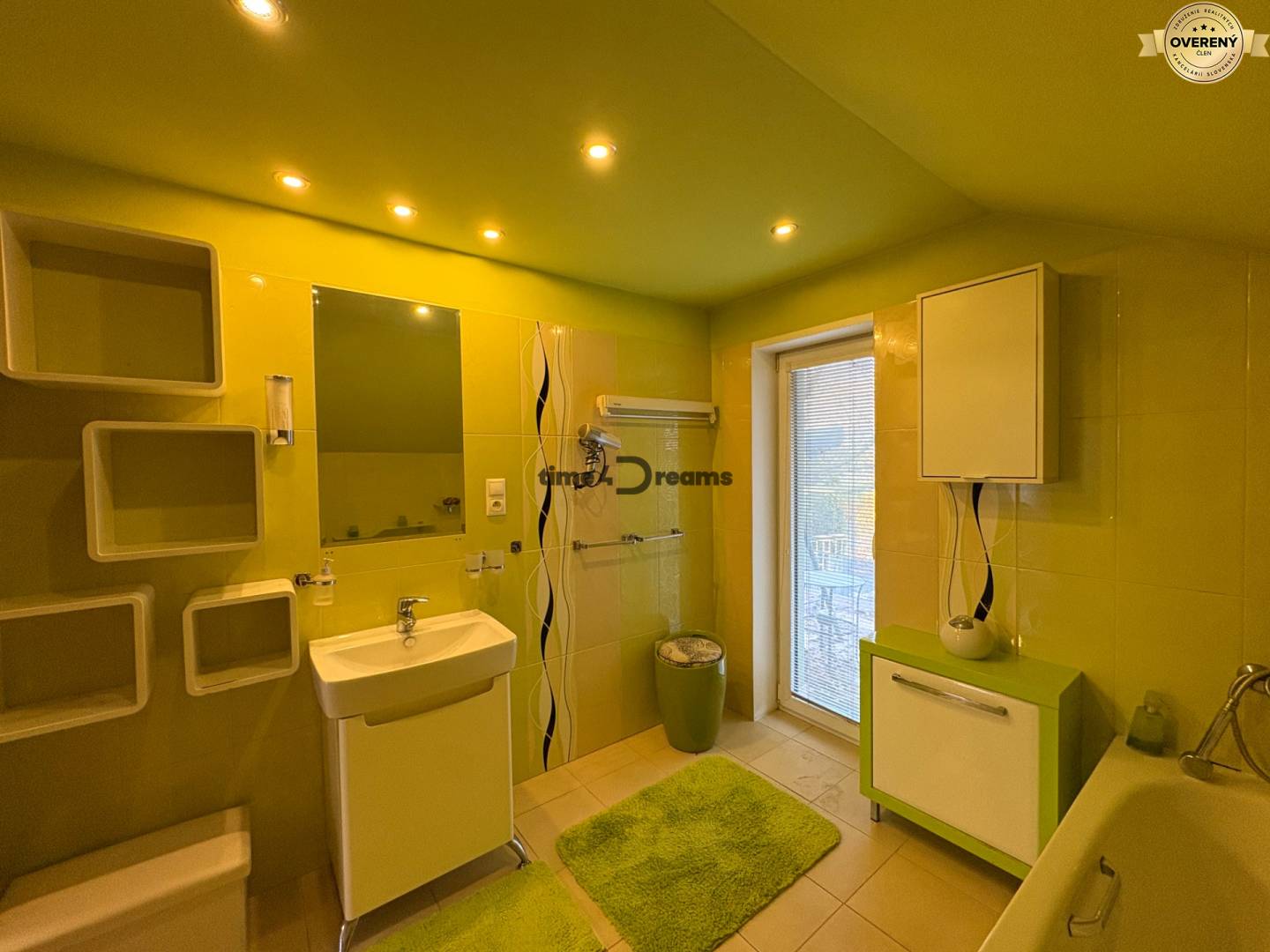 Na predaj: 2 izbový domček v Leviciach