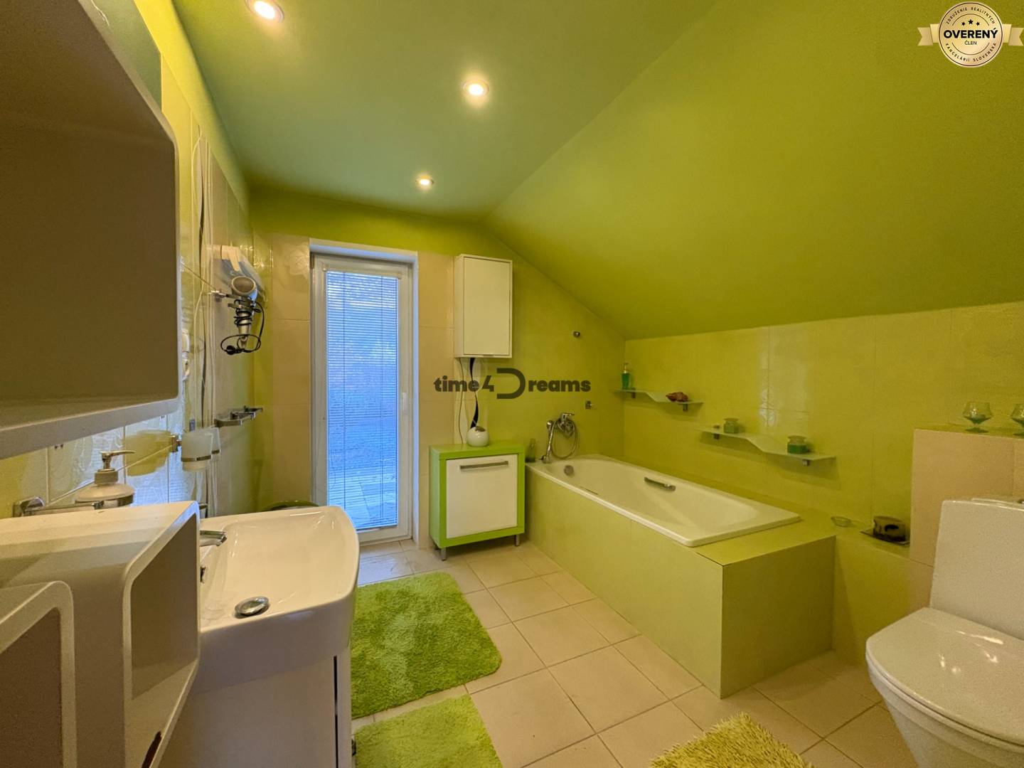 Na predaj: 2 izbový domček v Leviciach