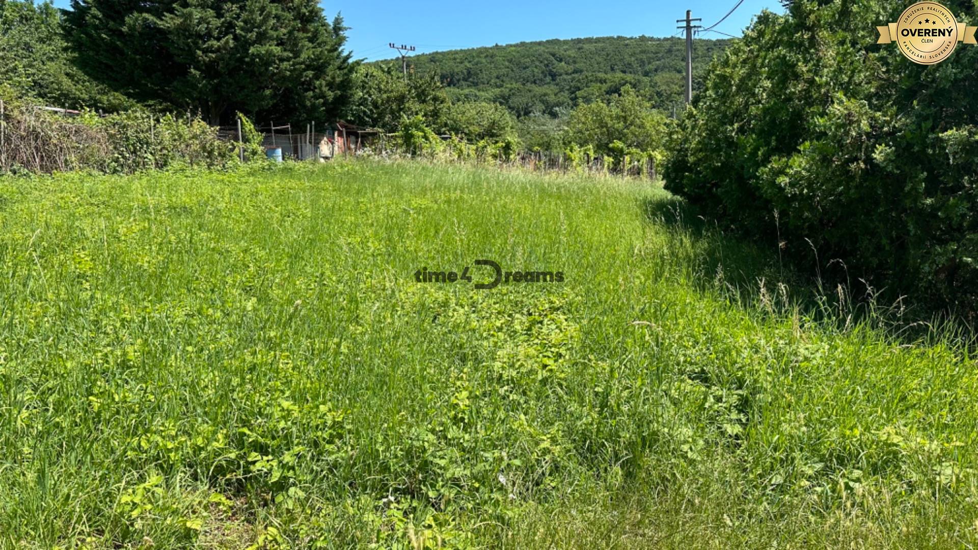 NA PREDAJ stavebný pozemok pod Zoborom ‼️znizena cena