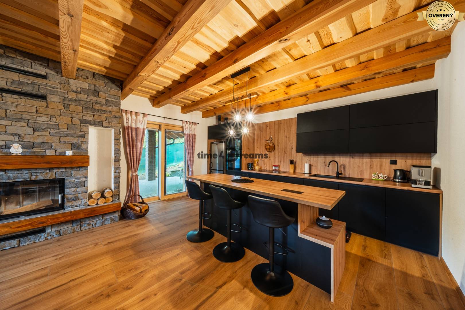 NA PREDAJ čarovná CHATA v srdci Duchonky - Topoľčany