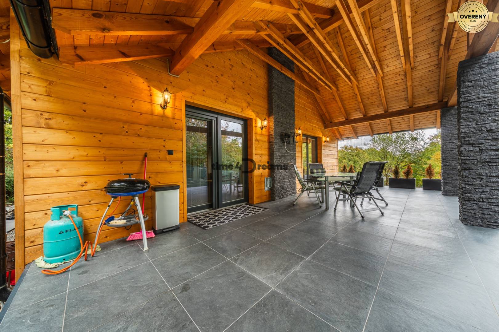 NA PREDAJ čarovná CHATA v srdci Duchonky - Topoľčany