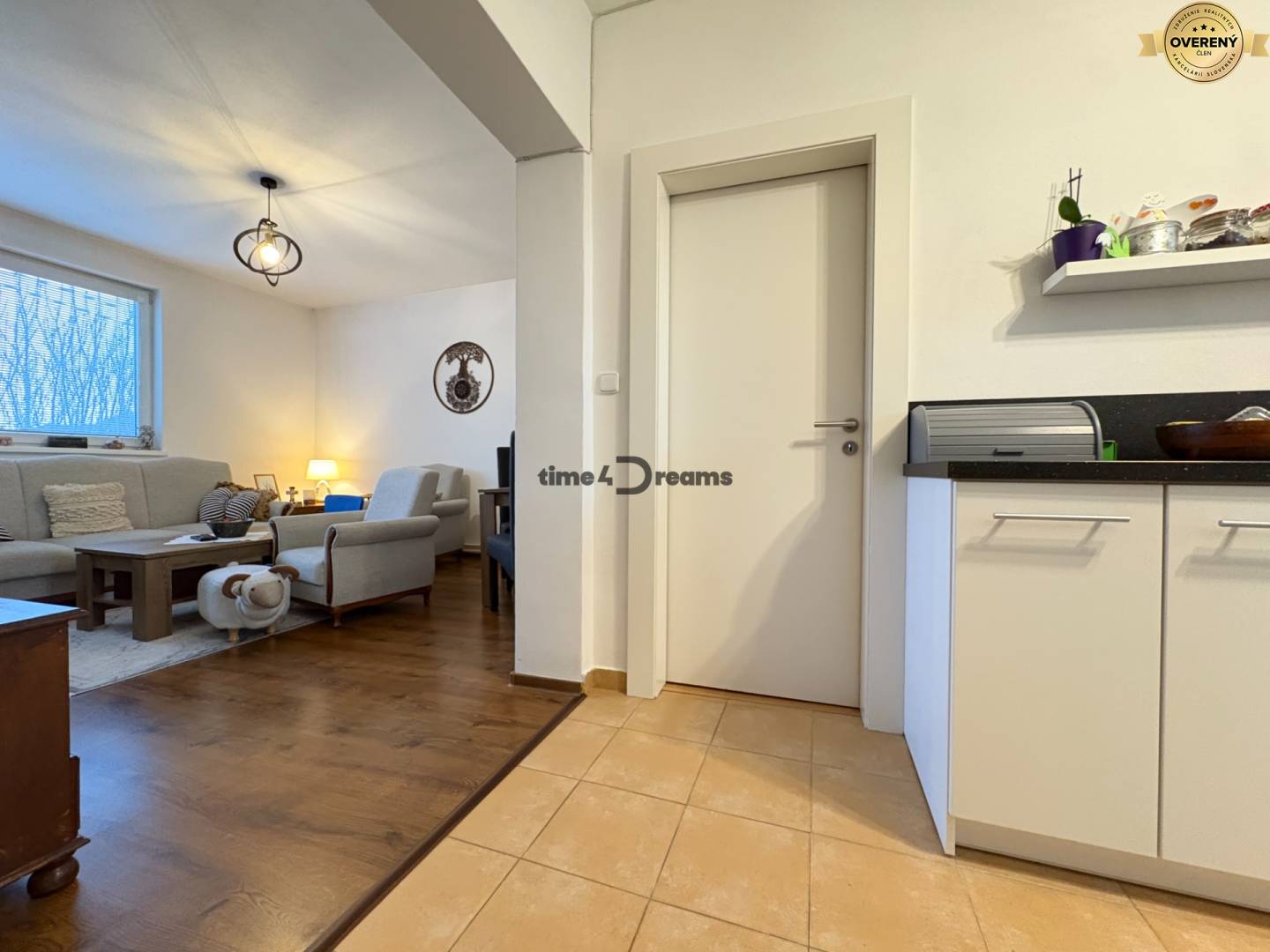 Na predaj: 3 izb.byt + záhradka + pivnica + komora