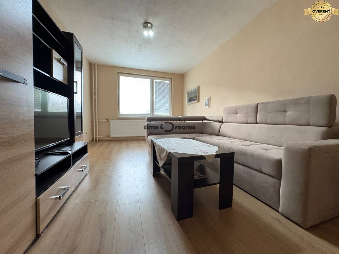 Na predaj: 3 izb.byt + BALKON + PIVNICA + ŠATNÍK + ŠPAJZA