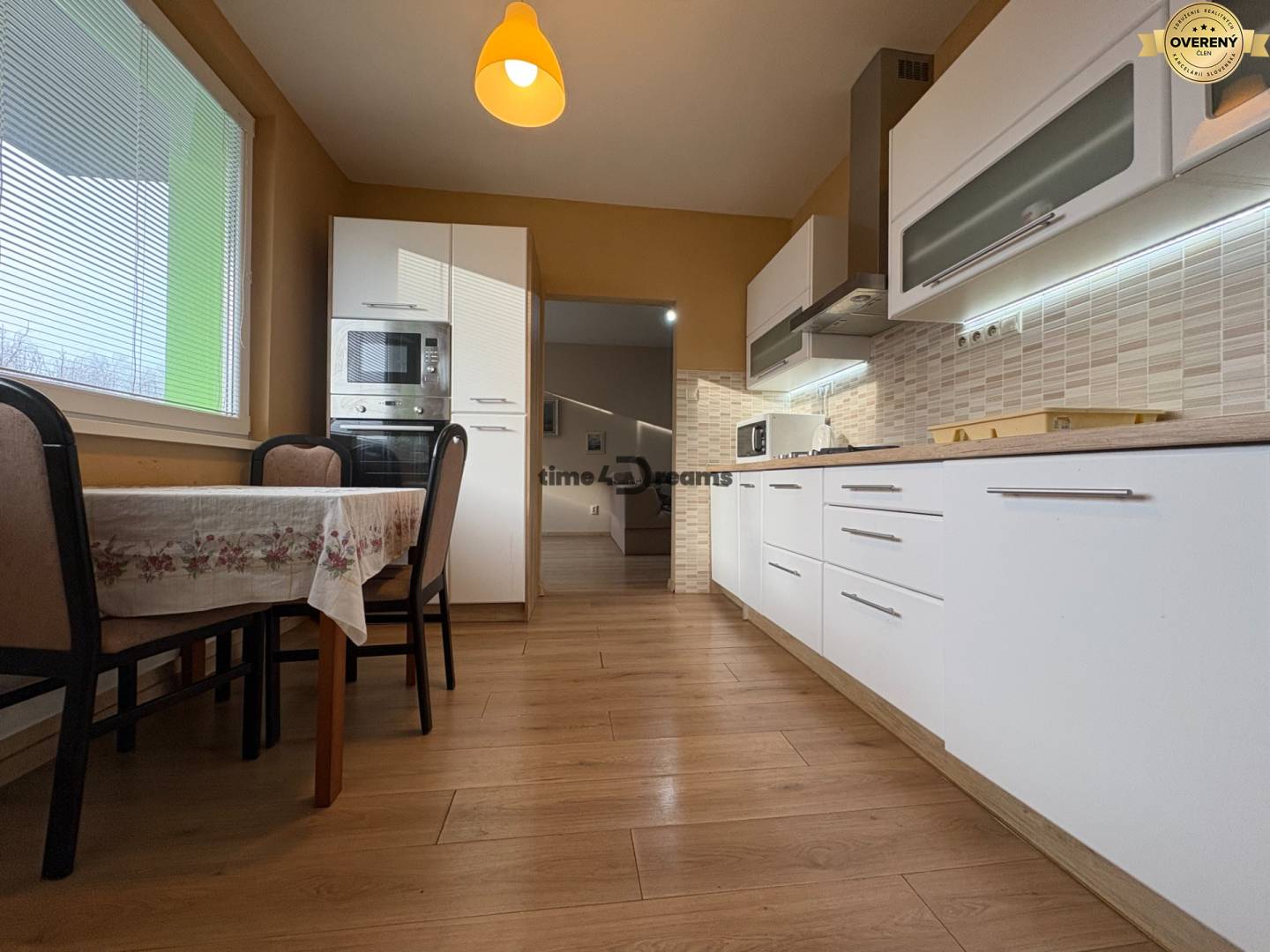 Na predaj: 3 izb.byt + BALKON + PIVNICA + ŠATNÍK + ŠPAJZA