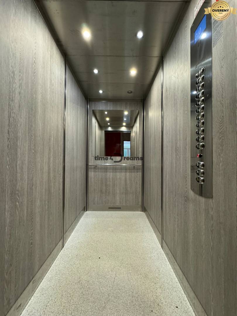 Na predaj: 3 izb.byt + 2x balkon + šatník