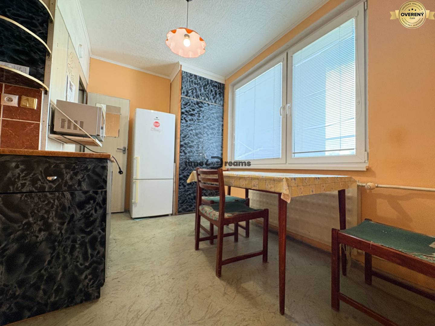 Na predaj: 3 izb.byt v CENTRE mesta + ŠATNIK + PIVNICA