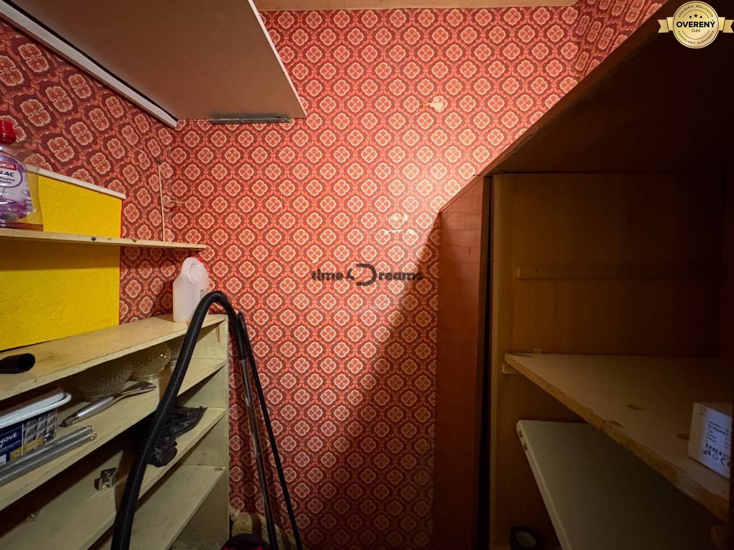 Na predaj: 3 izb.byt v CENTRE mesta + ŠATNIK + PIVNICA