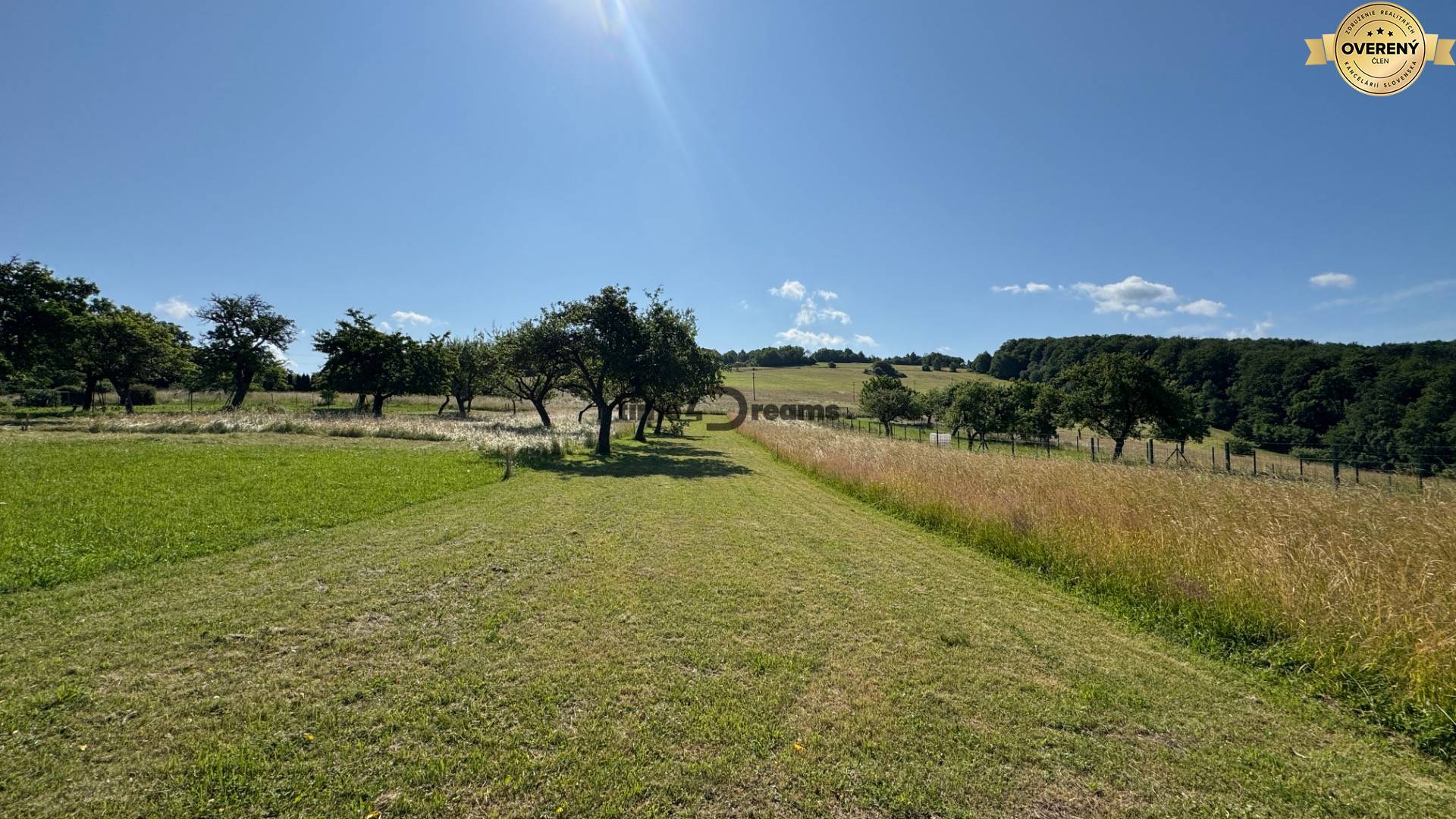 NA PREDAJ krásny pozemok pre váš nový Dom alebo Chalupu