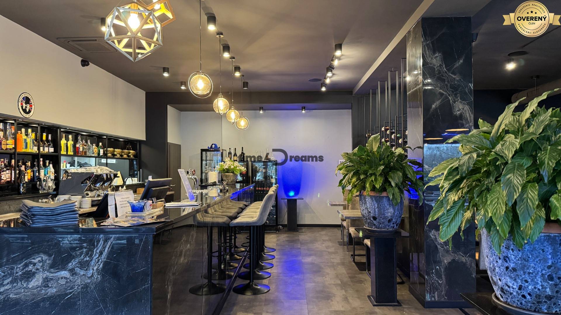 ODSTÚPENIE Gastro prevádzky na Námestí v Nitre