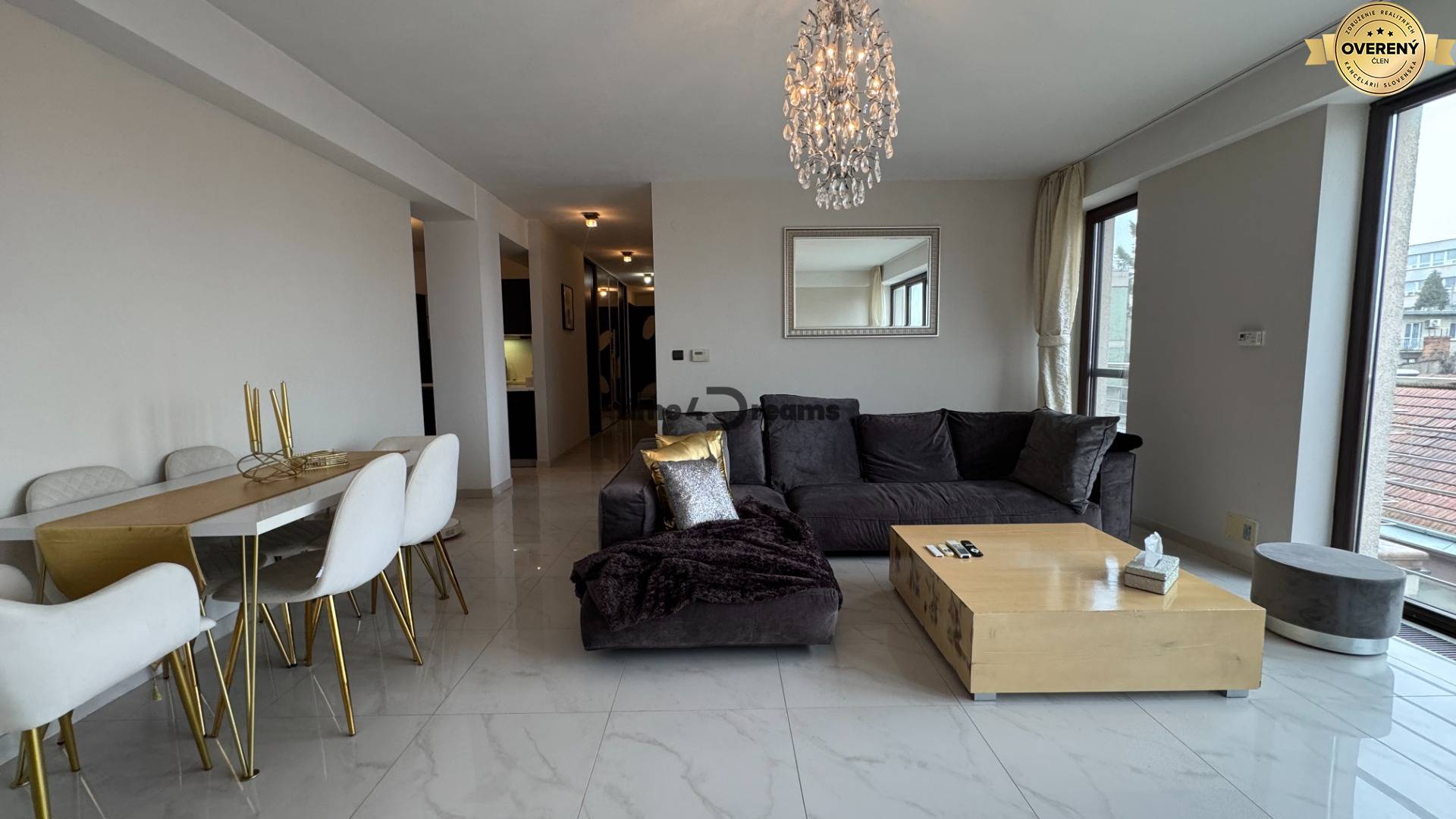 NA PRENÁJOM Luxusný 3-izbový byt v centre mesta NITRA