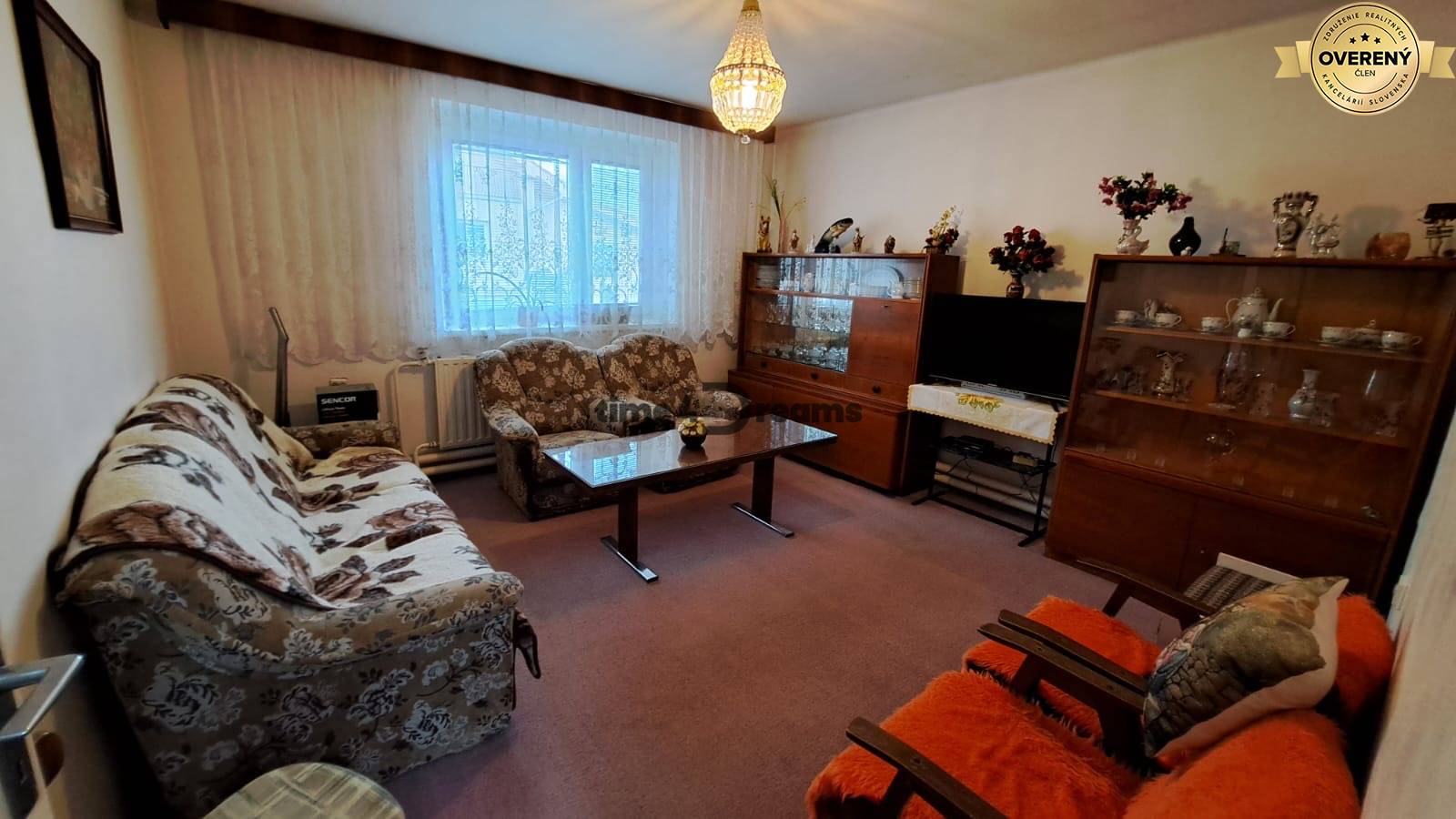 NA PREDAJ 6 izbový rodinný dom v obci Hrušovany