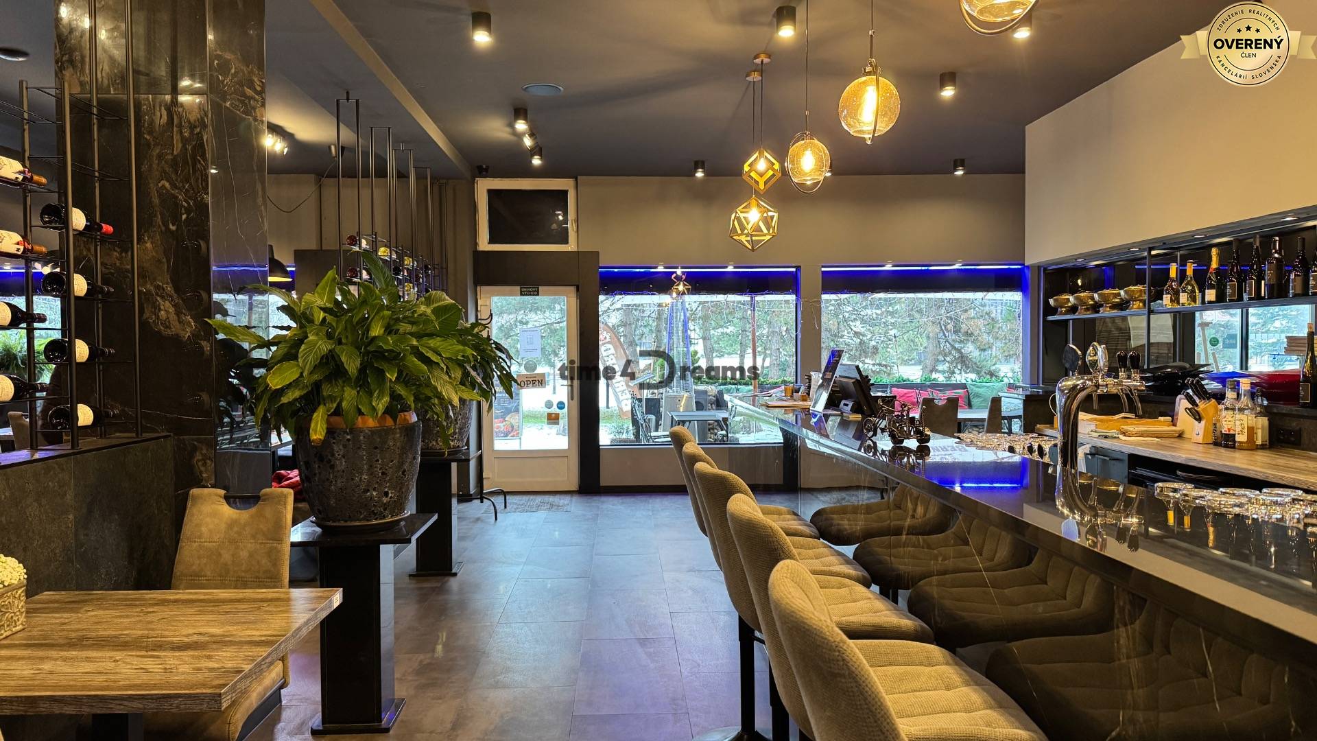 ODSTÚPENIE Gastro prevádzky na Námestí v Nitre