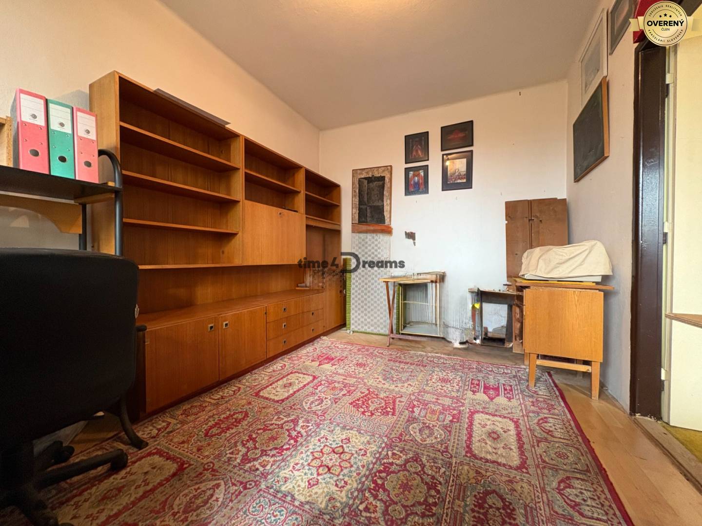 Na predaj: 3 izb.byt + BALKON + PIVNICA