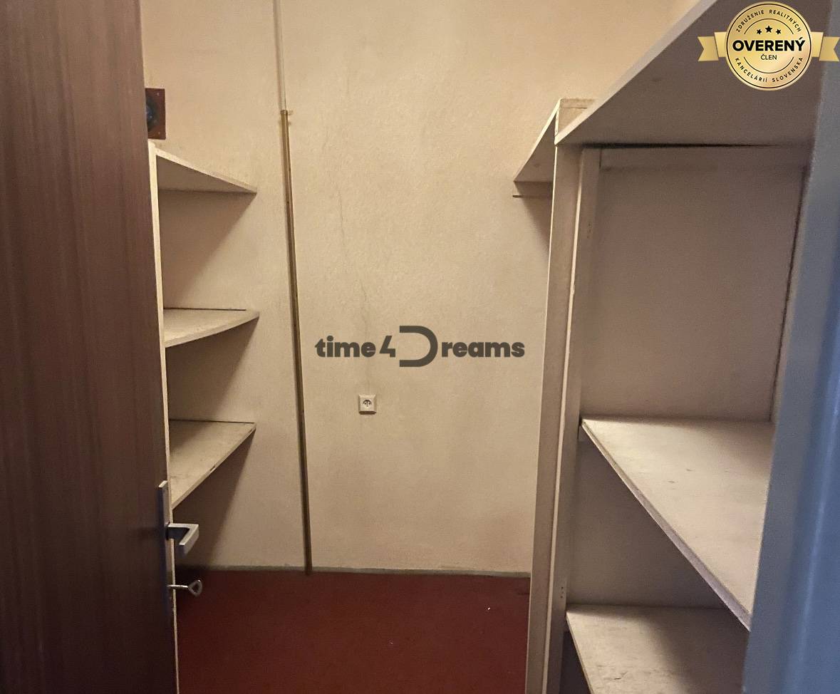 Na predaj: Rodinný dom v meste Levice