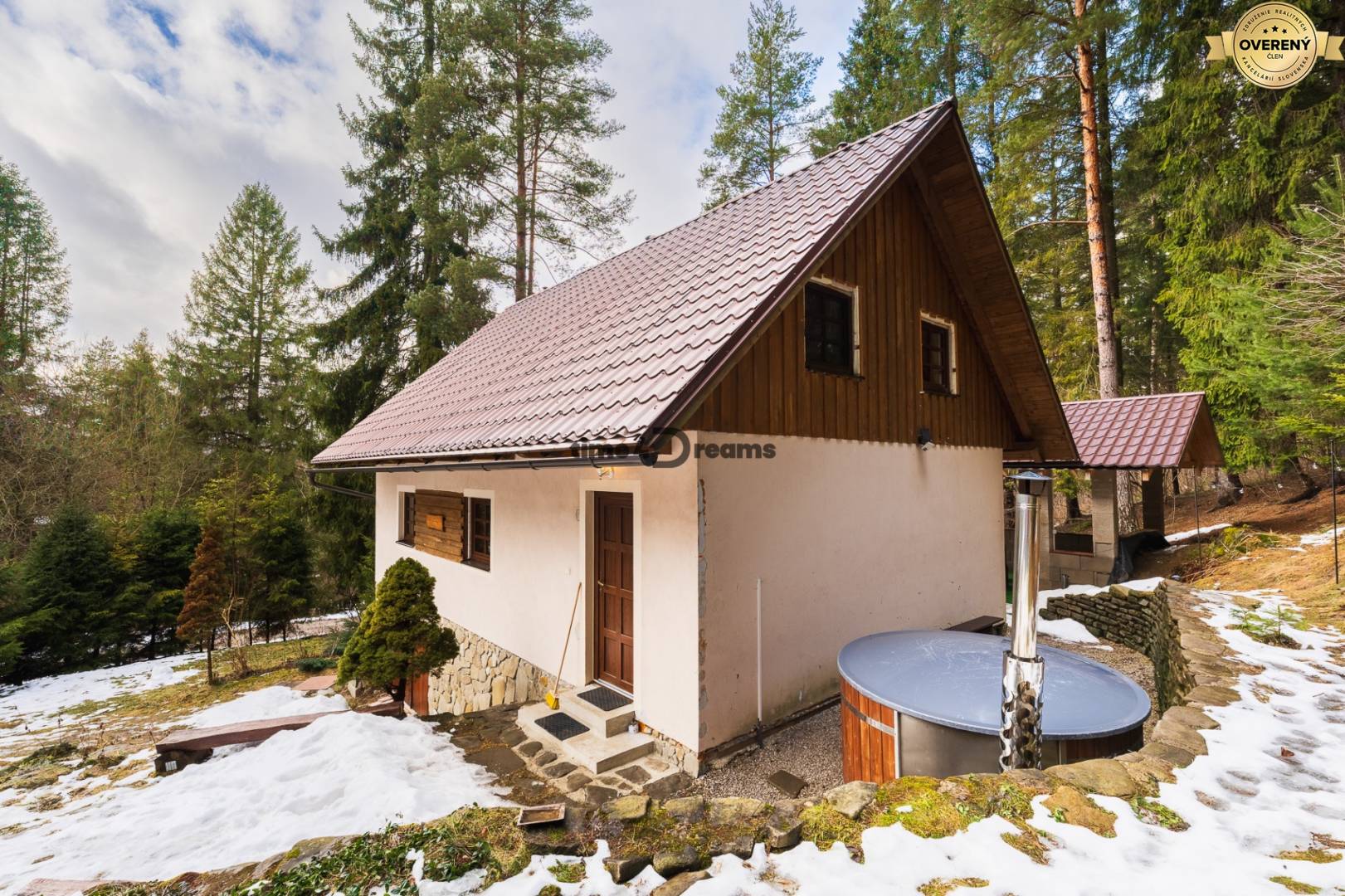 NA PREDAJ Chalúpka na Oravskej Priehrade NÁMESTOVO