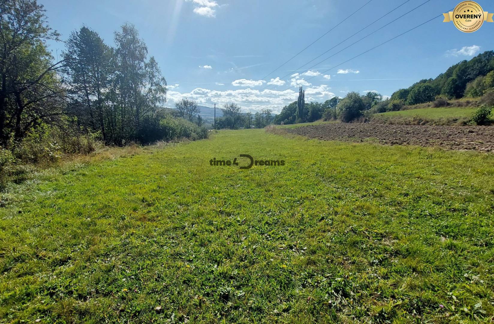 NA PREDAJ pozemok na stavbu domu alebo chaty 1049m2 KORYTÁRKY