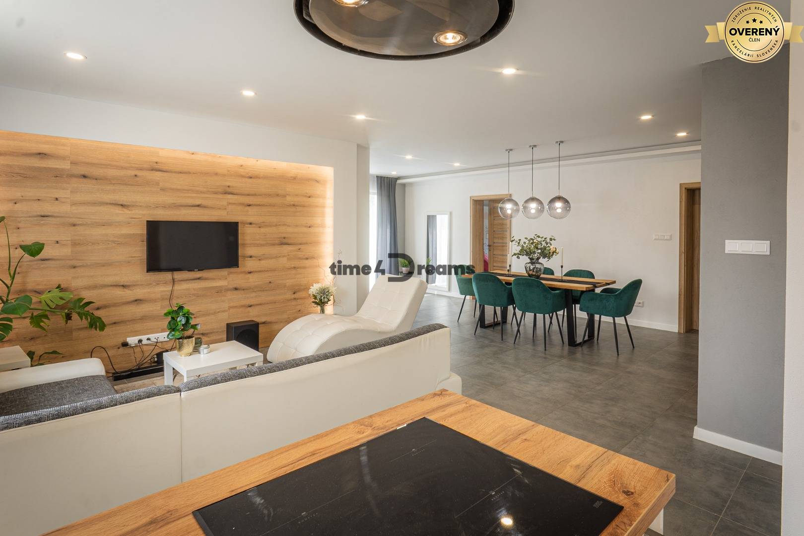 NA PREDAJ rodinný dom v obci Podhájska