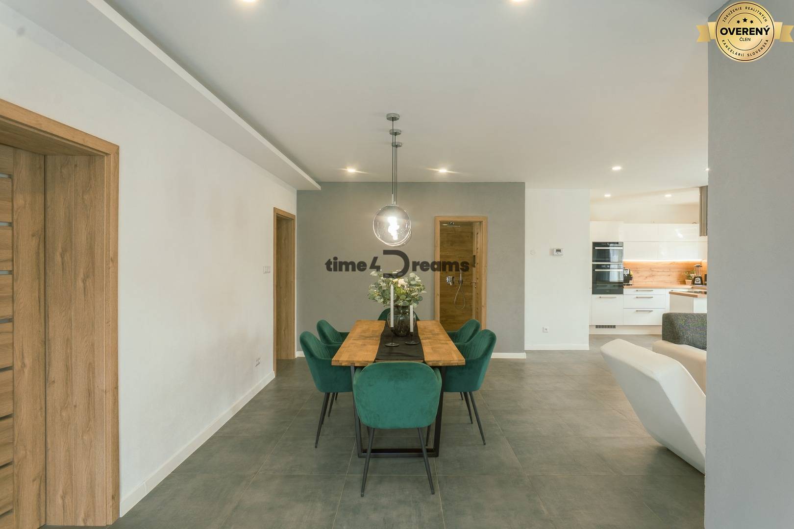 NA PREDAJ rodinný dom v obci Podhájska