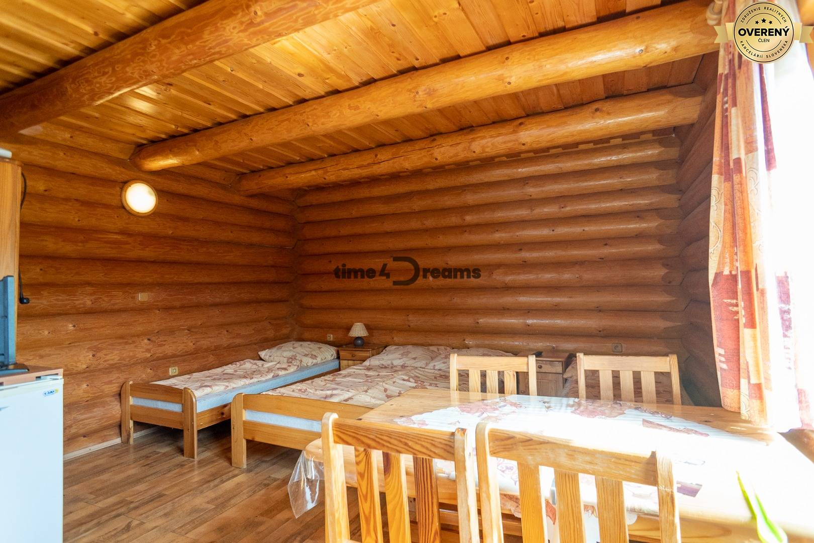 NA PREDAJ Rekreačné zariadenie – Penzión so zrubom v obci Podhájska