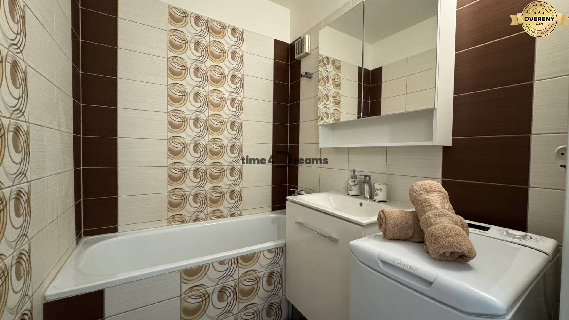 PREDANÉ 1 izbový byt v Hlohovci