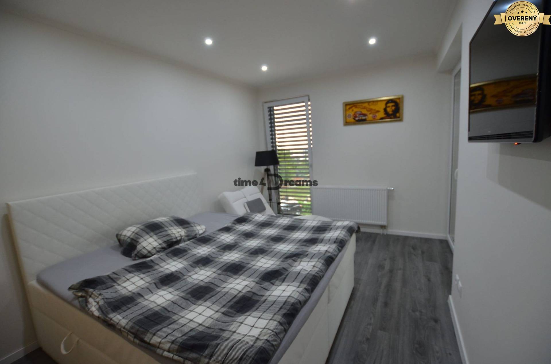 Na prenájom: 2 izbový byt + balkon + pivnica