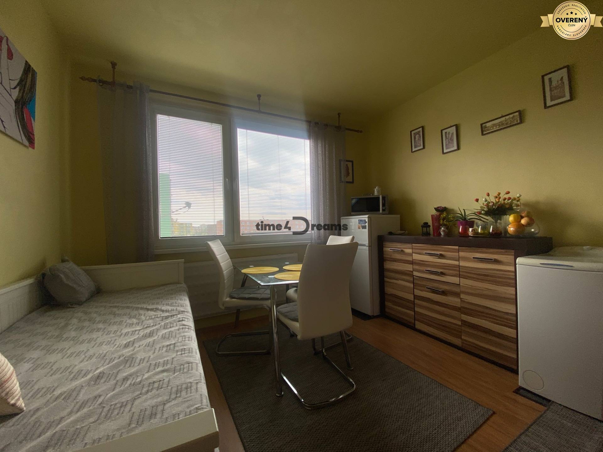 Na predaj: Veľký INVESTIČNY 1 izbový byt + PIVNICA