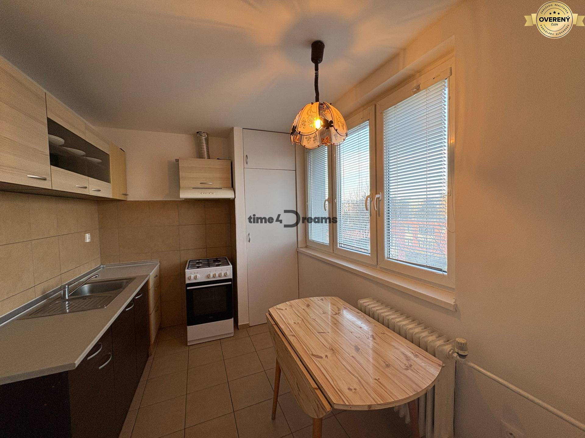 Na predaj: 3 izb.byt + BALKON + PIVNICA