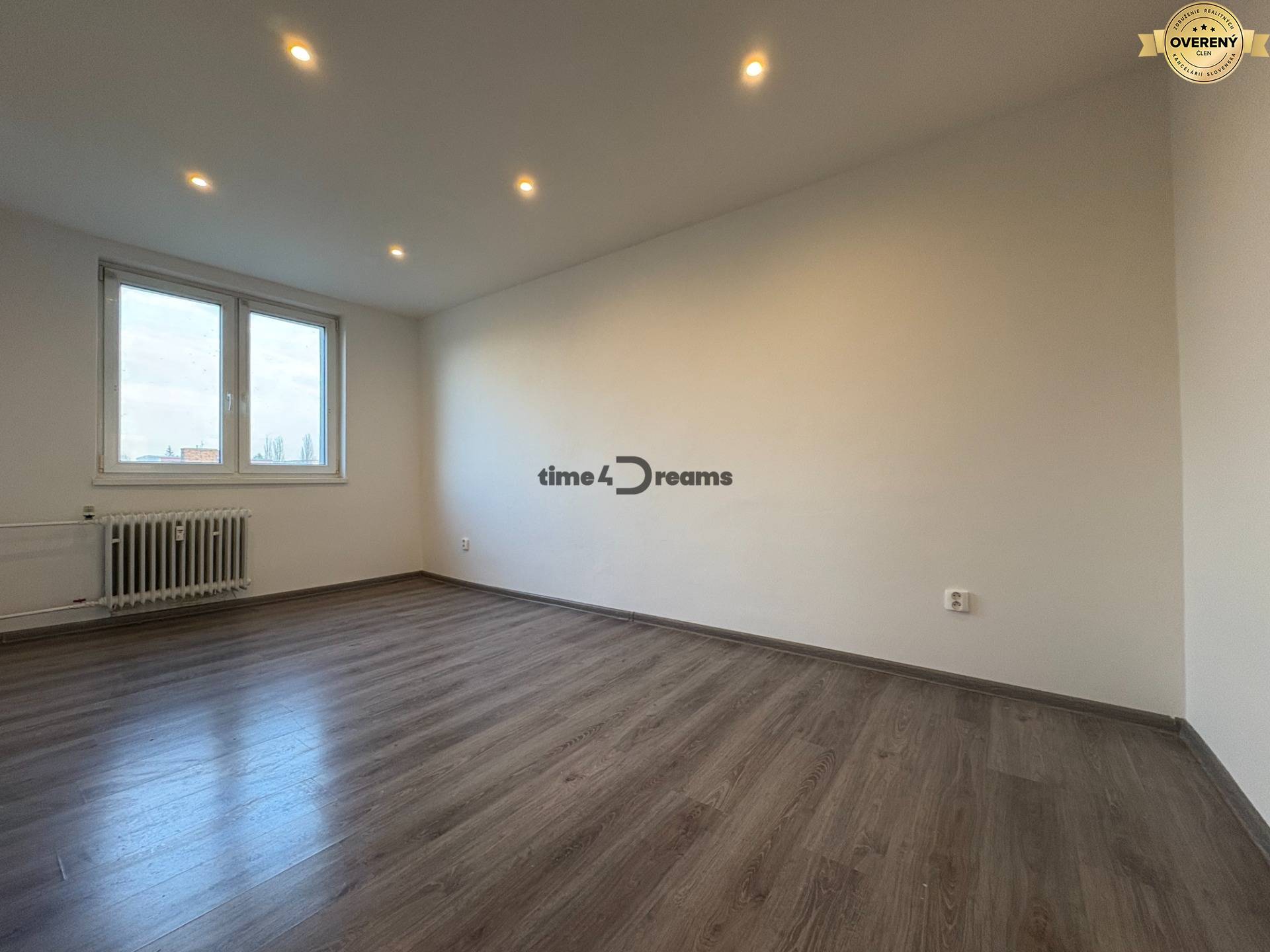 Na predaj: 3 izb.byt + BALKON + PIVNICA