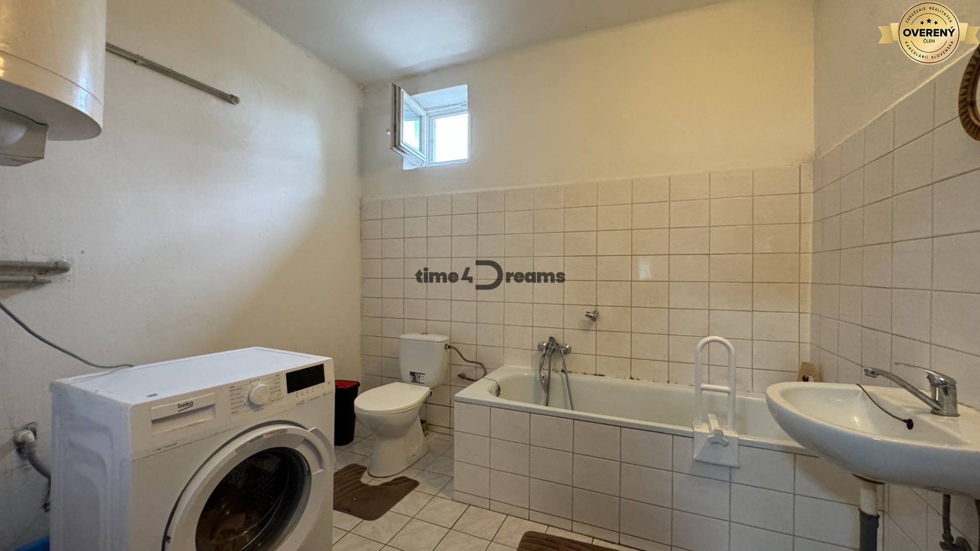 NA PREDAJ Rodinný dom - Šurany - Nitriansky Hrádok, s veľkým pozemkom