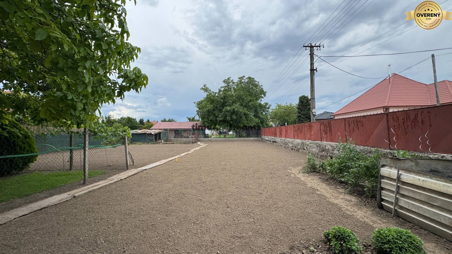 NA PREDAJ Rodinný dom - Šurany - Nitriansky Hrádok, s veľkým pozemkom