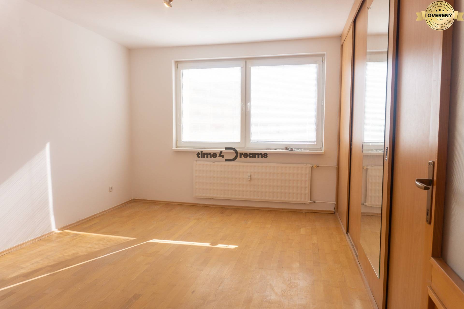 Na PREDAJ: 3 izbový byt + loggia + pivnica